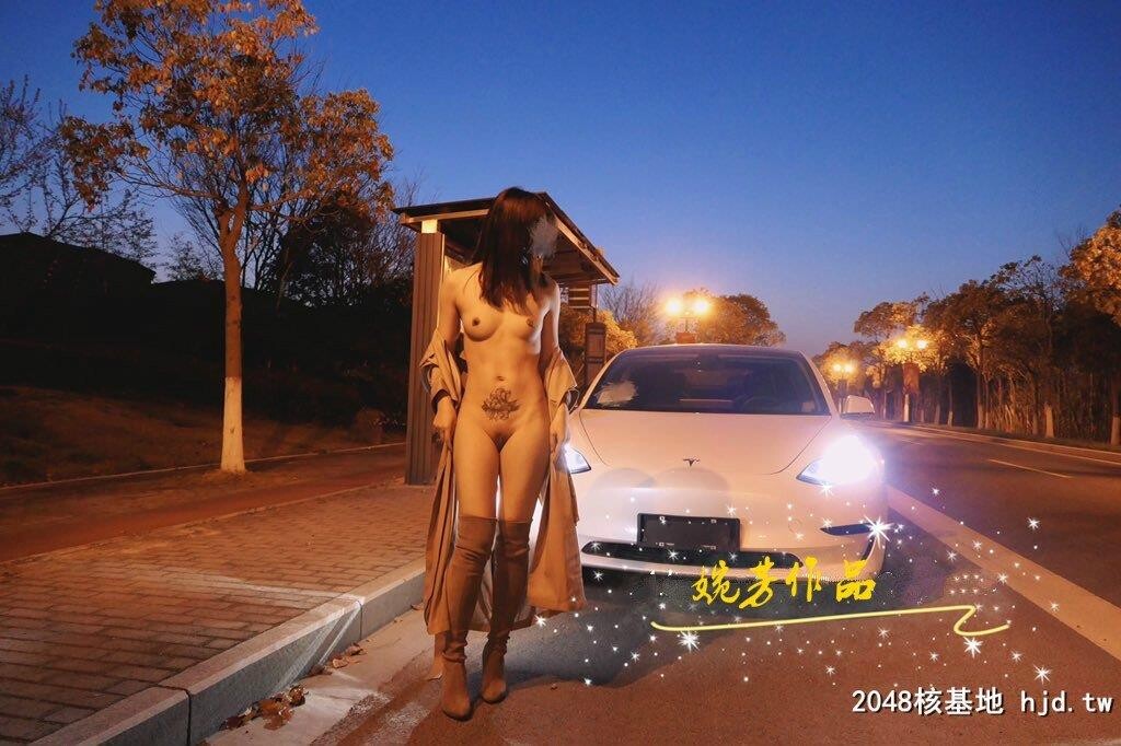 性快感不单来自生殖冲动，还来自对美的亵渎！男生总想探究女人的裙底春风！端庄是性快感的必要，就像若有圣女堕入凡尘[28P]第0页 作者:Publisher 帖子ID:153664 TAG:偷拍图片,露出偷窺,2048核基地