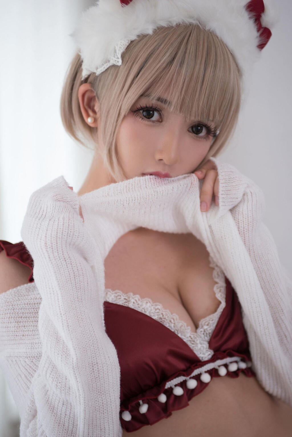 [CosPlay美女]鳗鱼霏儿-兽耳圣诞白网袜写真套图[18P]第0页 作者:Publisher 帖子ID:209904 TAG:唯美图片,唯美清純,2048核基地